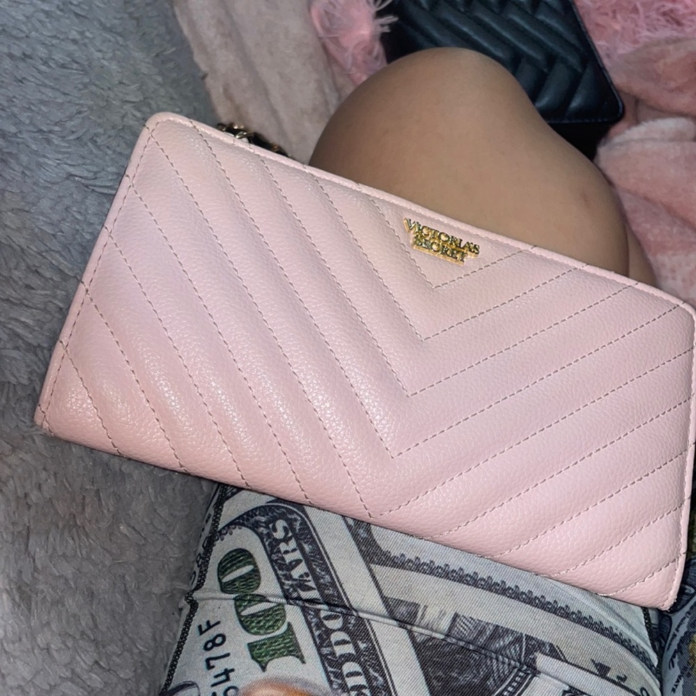 Pink victoria's secret wallet